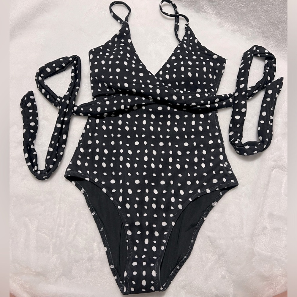 NWT aerie one piece swim suit size XS